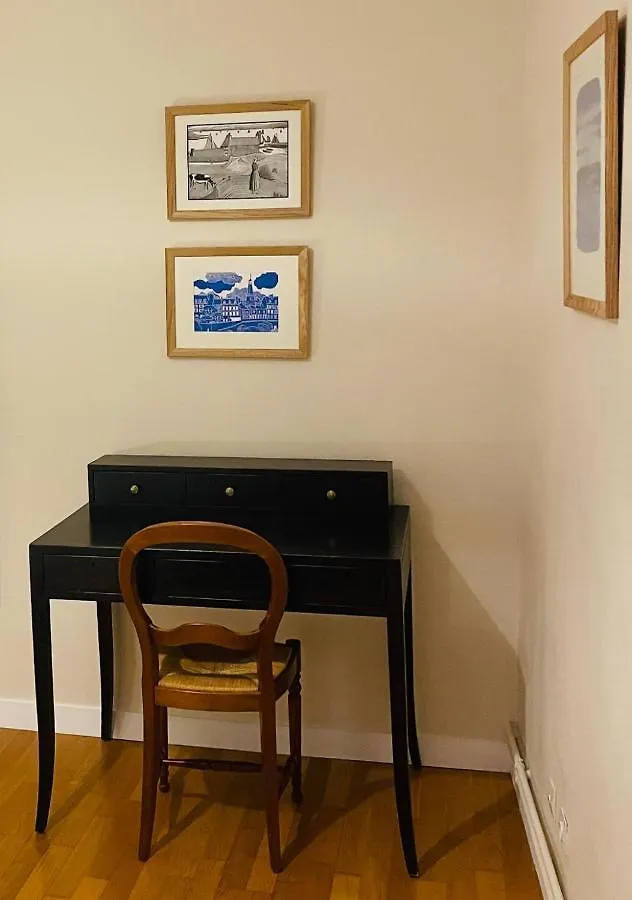 Bel Appartement, Bien Equipe Et Confortable Dans Le Centre Historique Fougères 0*,  フランス